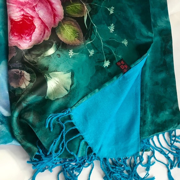 One LeftTop Rated New 100% Silk Double Sided Scarf - Picture 4 of 8